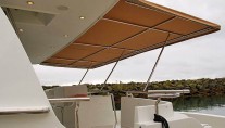 Yacht ADVANTAGE -  Aft Deck Bimini